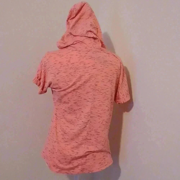 🍭Host Pick 🌺Pink top with kangaroo pocket and hoodie - Picture 6 of 9
